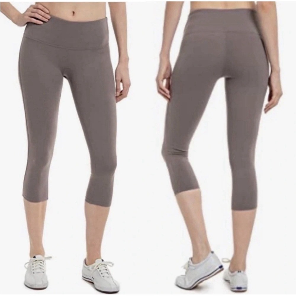 Spanx Ready To Wow Capri Structured Leggings Mink Brown SZ 1